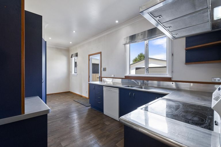 Photo of property in 63 Guy Avenue, Takaro, Palmerston North, 4410