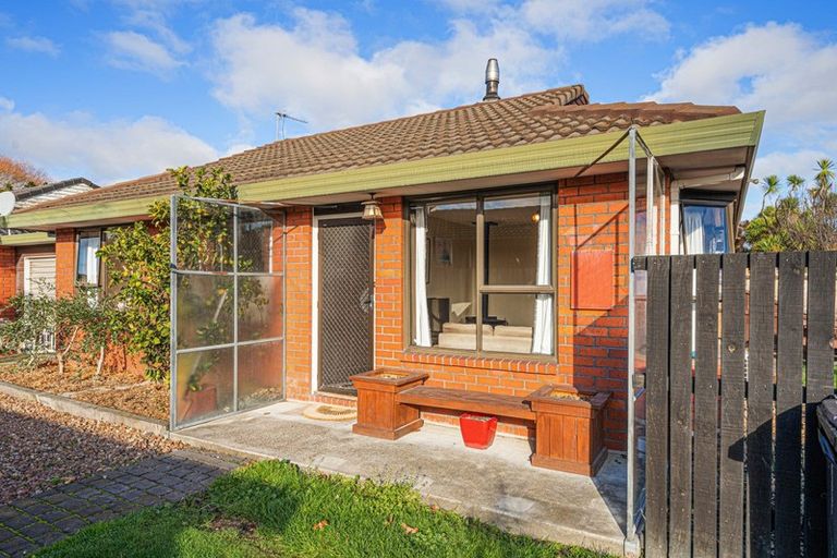 Photo of property in 1/5 Fernbrook Place, Mairehau, Christchurch, 8013
