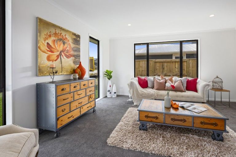 Photo of property in 15 Lloyd Crescent, Pukehangi, Rotorua, 3015