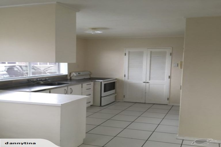 Photo of property in 42 Acacia Street, Kelvin Grove, Palmerston North, 4414