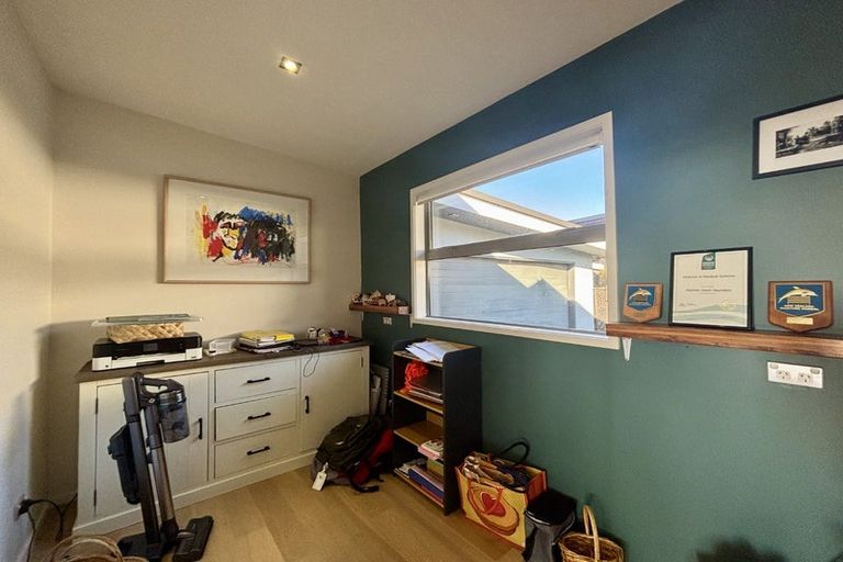 Photo of property in 33 Harbour View Heights, Picton, 7220