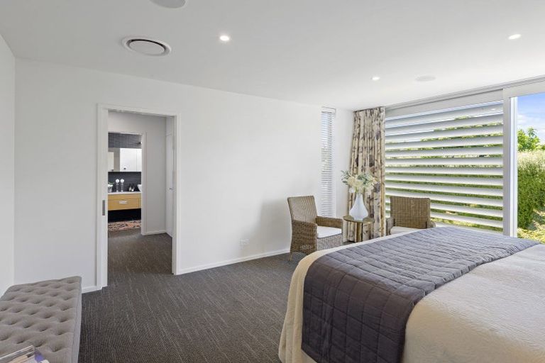 Photo of property in 74b Clyde Road, Ilam, Christchurch, 8041