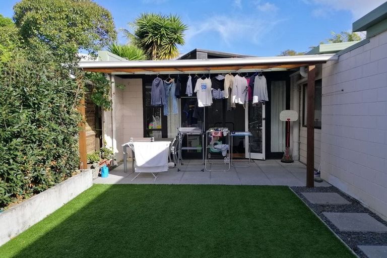 Photo of property in 103 Cascades Road, Pakuranga Heights, Auckland, 2010