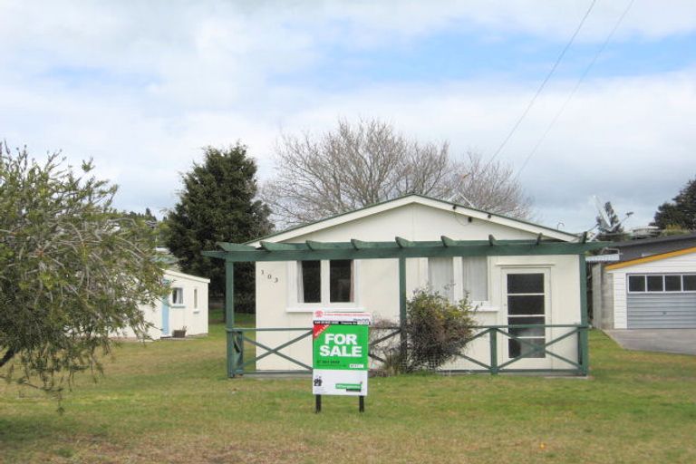 Photo of property in 103 Tui Road, Whangamata, 3620