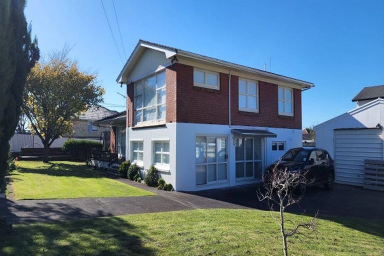 Photo of property in 79 Birdwood Avenue, Papatoetoe, Auckland, 2025