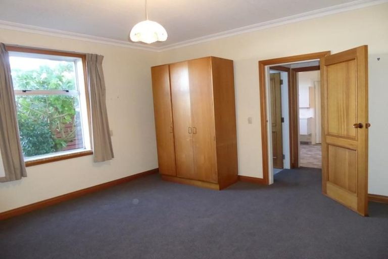 Photo of property in 55 Hawker Street, Mount Victoria, Wellington, 6011