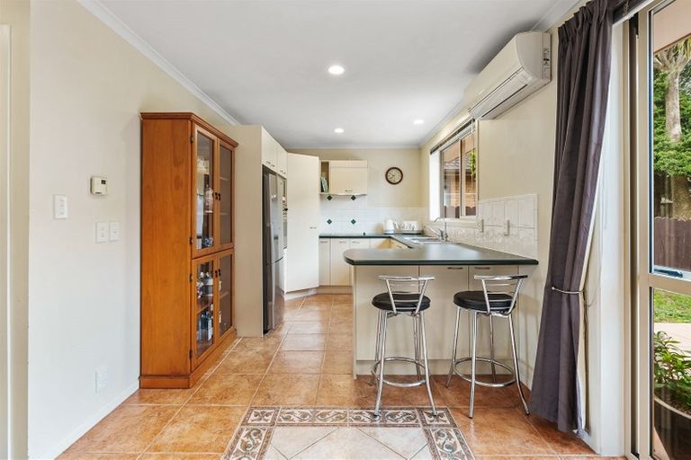 Photo of property in 44 Redcastle Drive, East Tamaki, Auckland, 2013