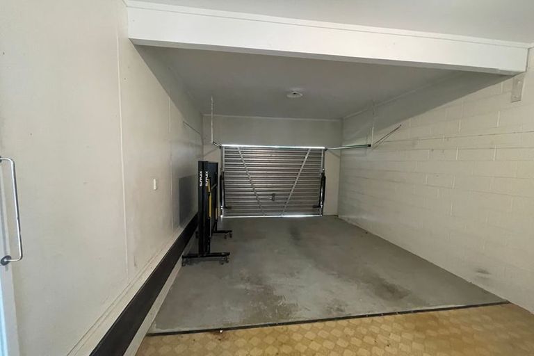 Photo of property in 2/246 Beach Road, Campbells Bay, Auckland, 0630