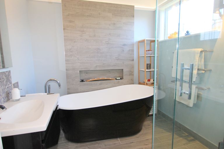 Photo of property in 37 Muller Road, Blenheim, 7201