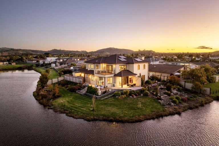 Photo of property in 166 Oriental Parade, Papamoa Beach, Papamoa, 3118