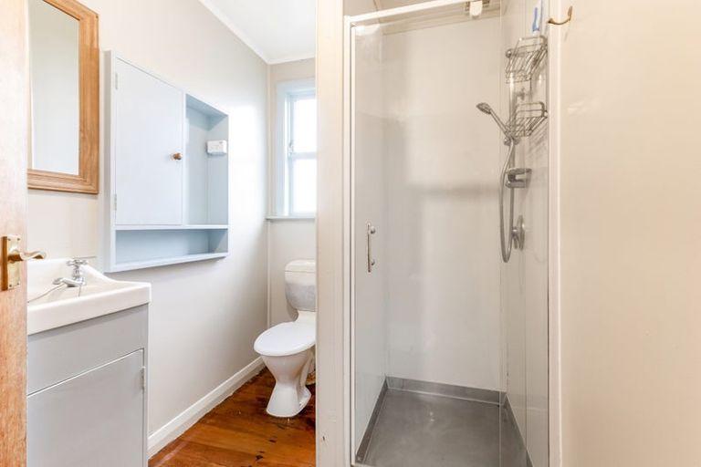 Photo of property in 2 Zetland Street, Highbury, Wellington, 6012