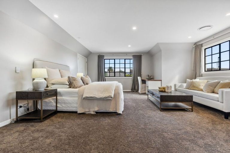 Photo of property in 16 Selwyn Avenue, Mission Bay, Auckland, 1071