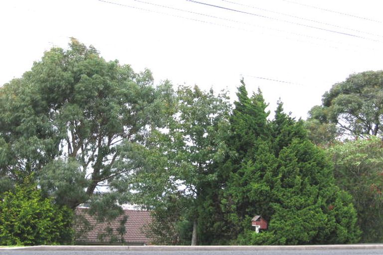 Photo of property in 261 Sunset Road, Sunnynook, Auckland, 0632