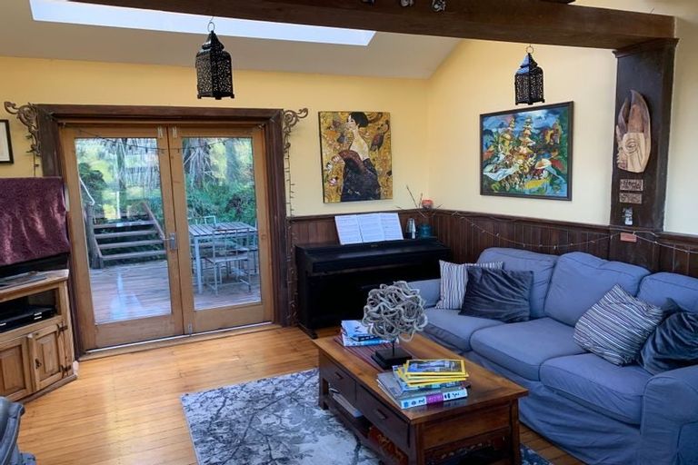 Photo of property in 57 Hawkhurst Road, Lyttelton, 8082