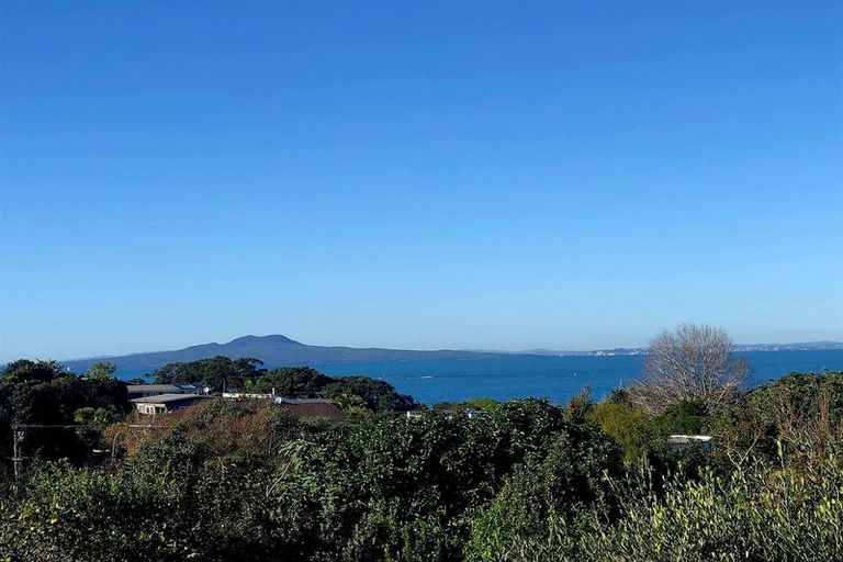 Photo of property in 127 Deep Creek Road, Torbay, Auckland, 0630