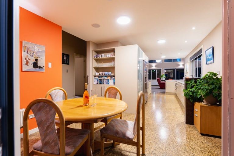 Photo of property in 14 Highgrove, Saint Clair, Dunedin, 9012