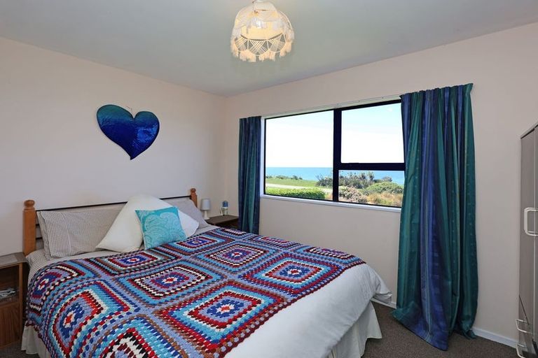 Photo of property in 32 Harbour Terrace, Kakanui, Oamaru, 9495