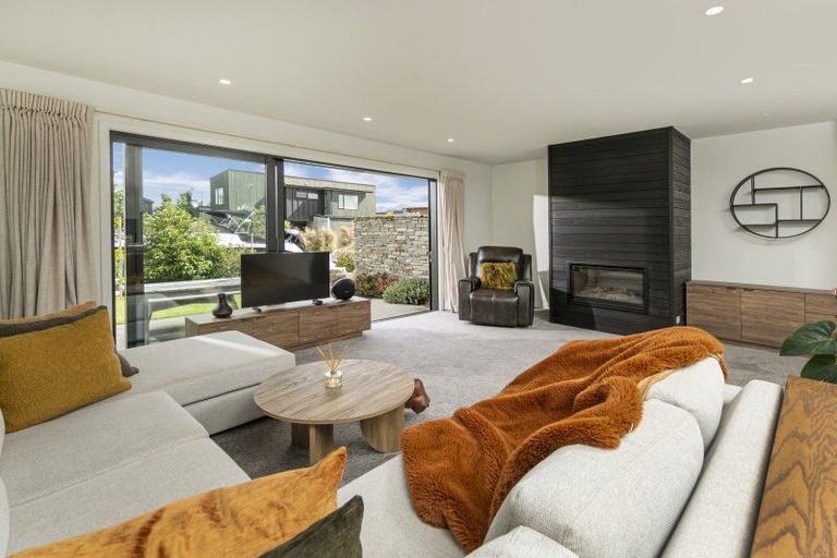 Photo of property in 47 Tenby Street, Wanaka, 9305