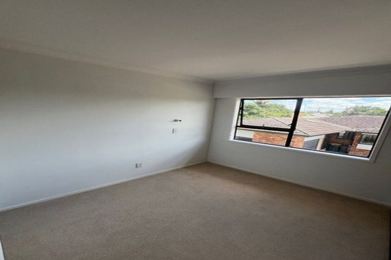 Photo of property in 2 Empire Road, Orewa, 0931