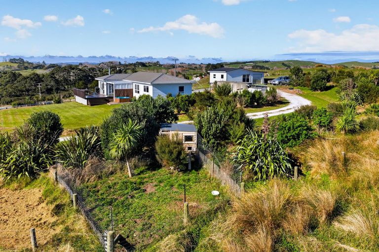 Photo of property in 143 Rangiora Road, Kaiwaka, 0573