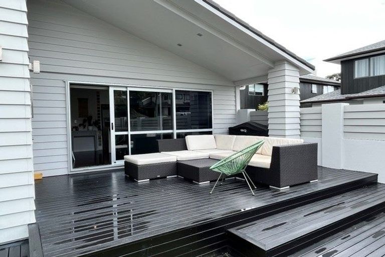 Photo of property in 1/7 Morrow Avenue, Bucklands Beach, Auckland, 2012