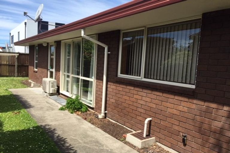 Photo of property in 2/395 Ilam Road, Bryndwr, Christchurch, 8053