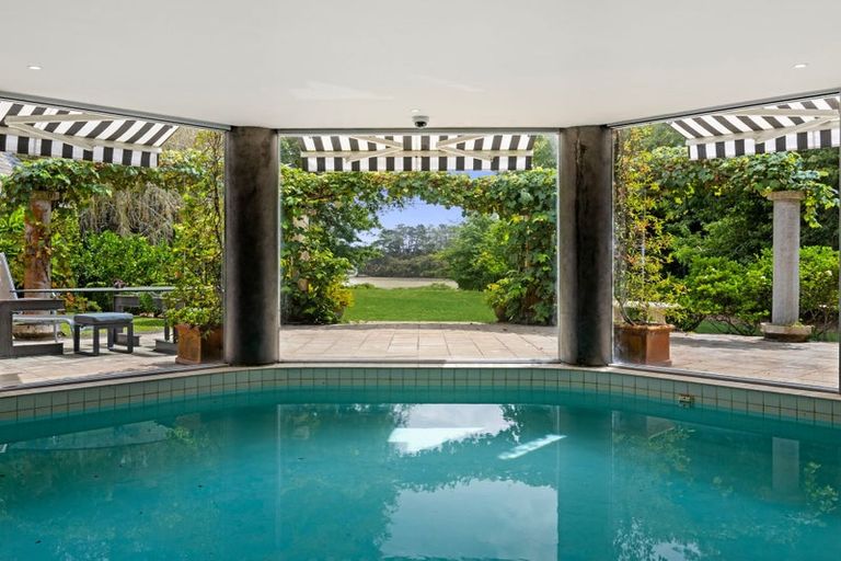 Photo of property in 37 Island View Road, Karaka, Papakura, 2580