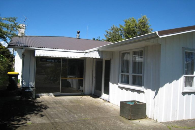 Photo of property in 19 Adams Road, Manurewa, Auckland, 2102