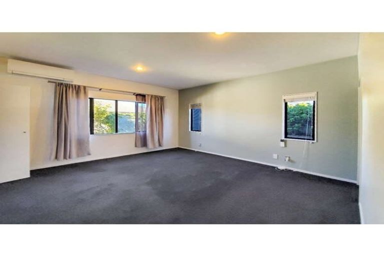 Photo of property in 29 Te Wharau Drive, Greenhithe, Auckland, 0632