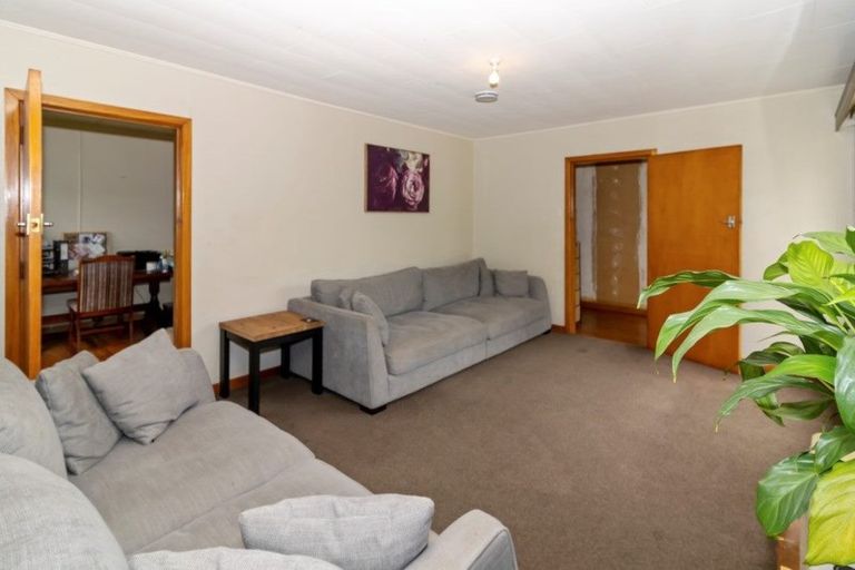 Photo of property in 73 Bayly Road, Blagdon, New Plymouth, 4310