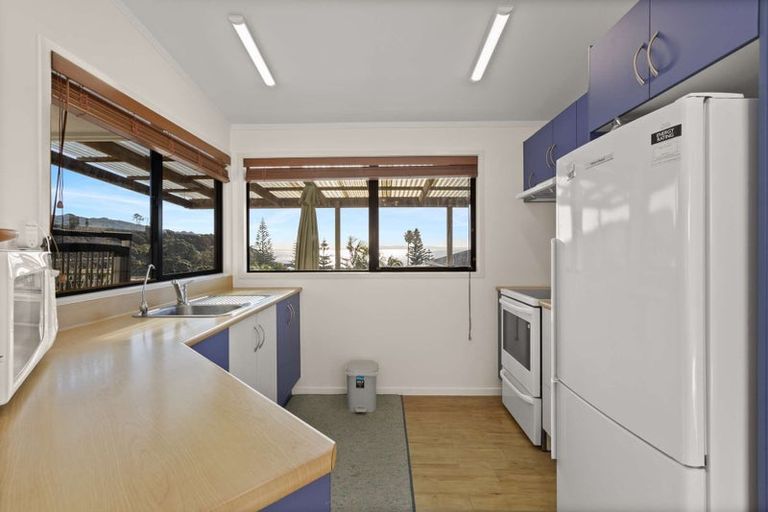 Photo of property in 26 Stratford Drive, Cable Bay, 0420