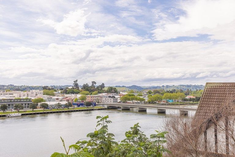 Photo of property in 17 Putiki Drive, Durie Hill, Whanganui, 4500