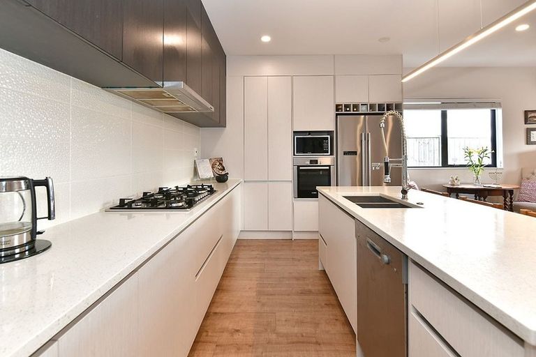 Photo of property in 46 Harvest Avenue, Orewa, 0931