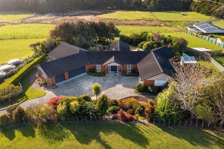 Photo of property in 361 Waitoki Road, Waitoki, Kaukapakapa, 0871