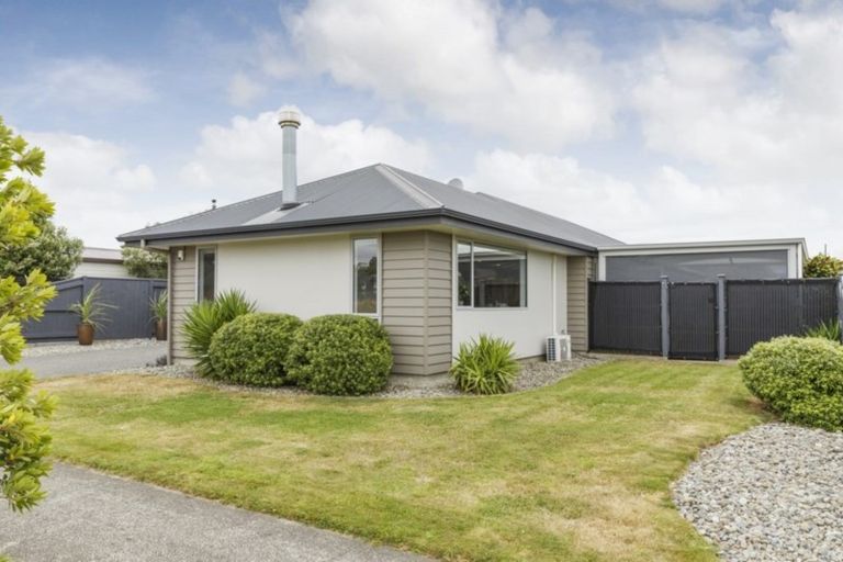 Photo of property in 23 Pegasus Place, Kelvin Grove, Palmerston North, 4414