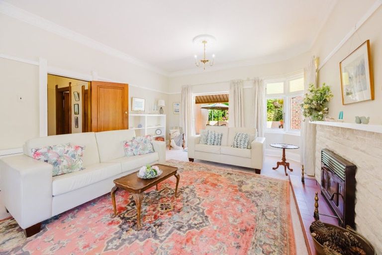 Photo of property in 10 Tavistock Road, Waipukurau, 4200