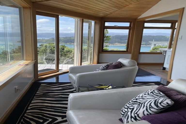 Photo of property in 17 Palliser Road, Roseneath, Wellington, 6011