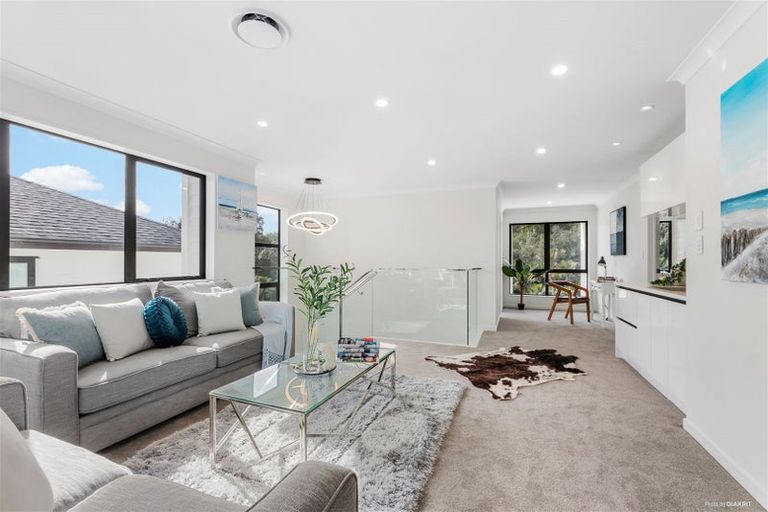 Photo of property in 40 Tannaghmore Drive, Flat Bush, Auckland, 2019