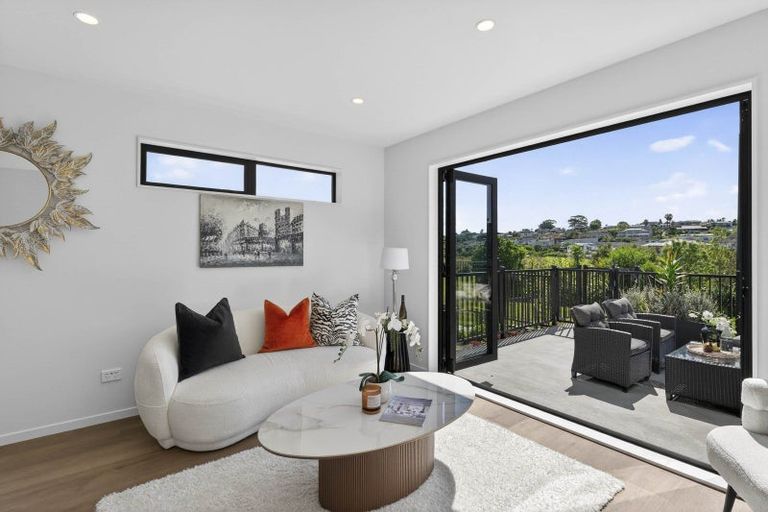 Photo of property in 13/10 Ngaroma House Drive, Hobsonville, Auckland, 0616