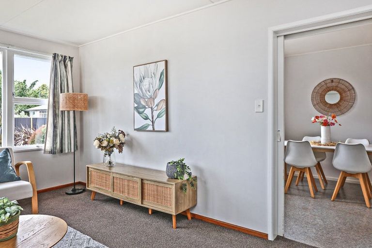 Photo of property in 42 Upham Street, Havelock North, 4130