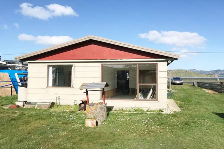 Photo of property in 46 Tidewater Drive, Lower Portobello, Dunedin, 9077