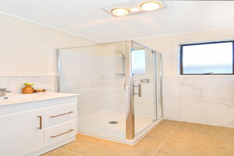 Photo of property in 2/1 Coombe Avenue, Otara, Auckland, 2023