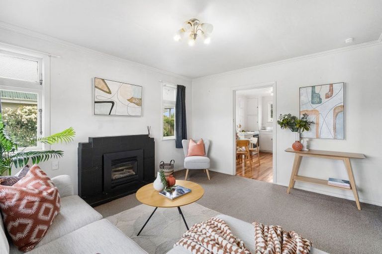 Photo of property in 12 Bowen Street, Levin, 5510