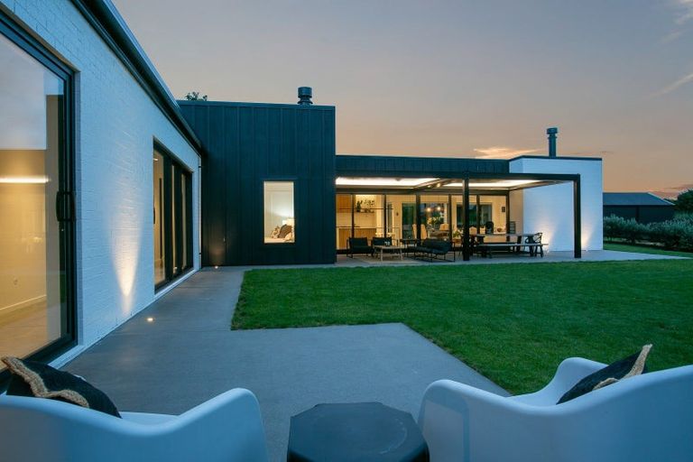 Photo of property in 1/45 Saint Kilda Road, Cambridge, 3434