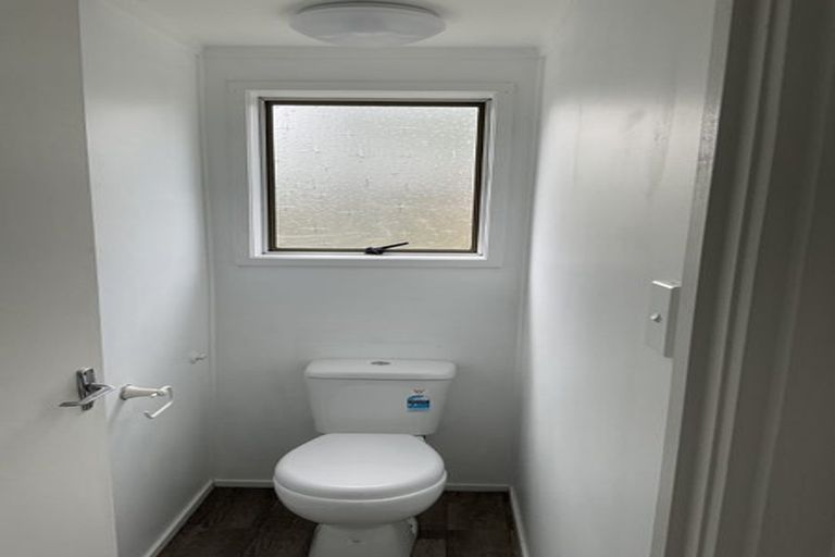 Photo of property in 1/5 Merriefield Avenue, Forrest Hill, Auckland, 0620