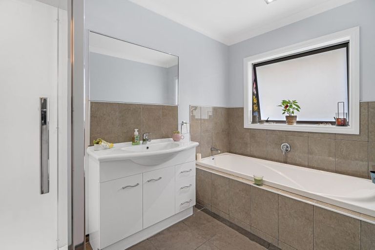 Photo of property in 33 Woodleigh Place, Ohauiti, Tauranga, 3112