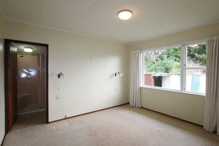 Photo of property in 43 Grey Street, Woodville, 4920