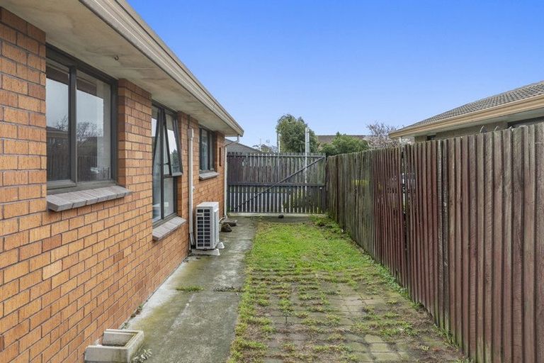 Photo of property in 2/2 Mchaffies Place, Wainoni, Christchurch, 8061