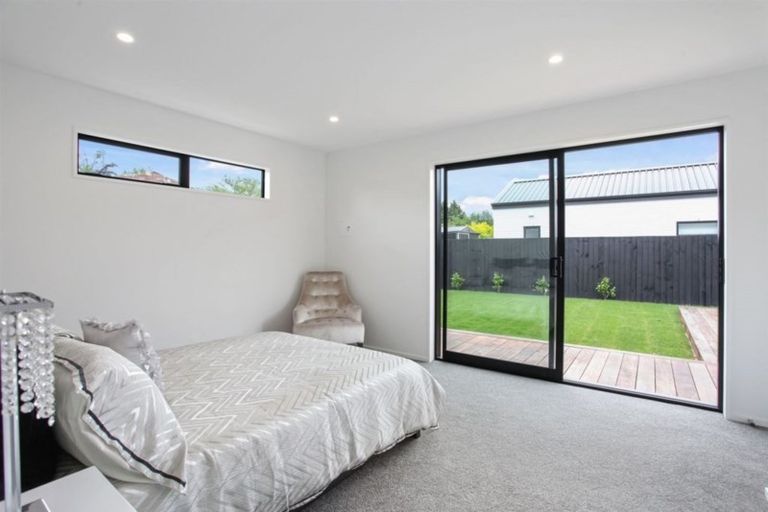 Photo of property in 94 Sarabande Avenue, Redwood, Christchurch, 8051