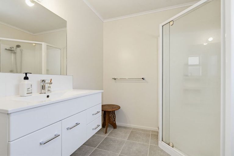 Photo of property in 2 Awatea Terrace, Lynmore, Rotorua, 3010